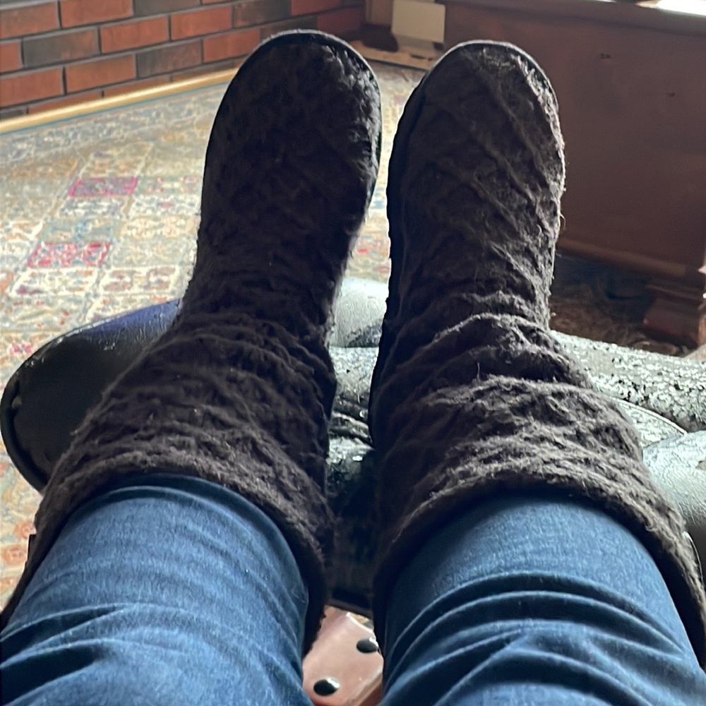 UGG Women's Lattice Cardy Black Boots Size 6 - Picture 2 of 2